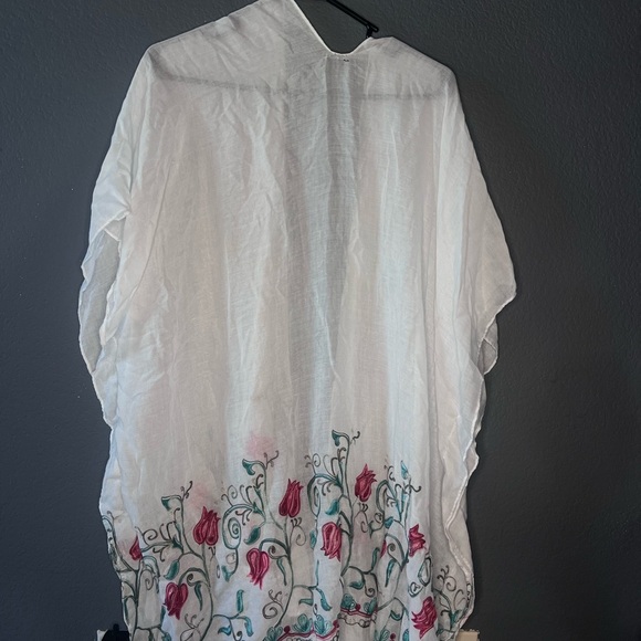 White Floral Embroidered Kimono Pool Cover Up - Picture 2 of 3